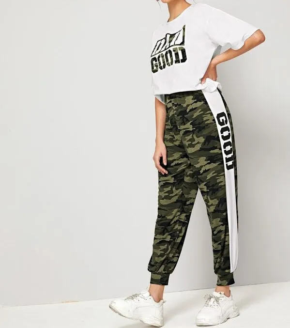 Camo & Slogan Print Tee and Contrast Sideseam Sweatpants Set