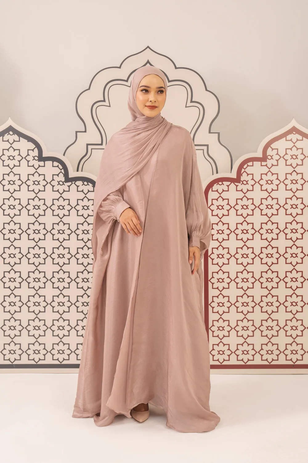 Fiona Dress (Minor) Whisper Taupe