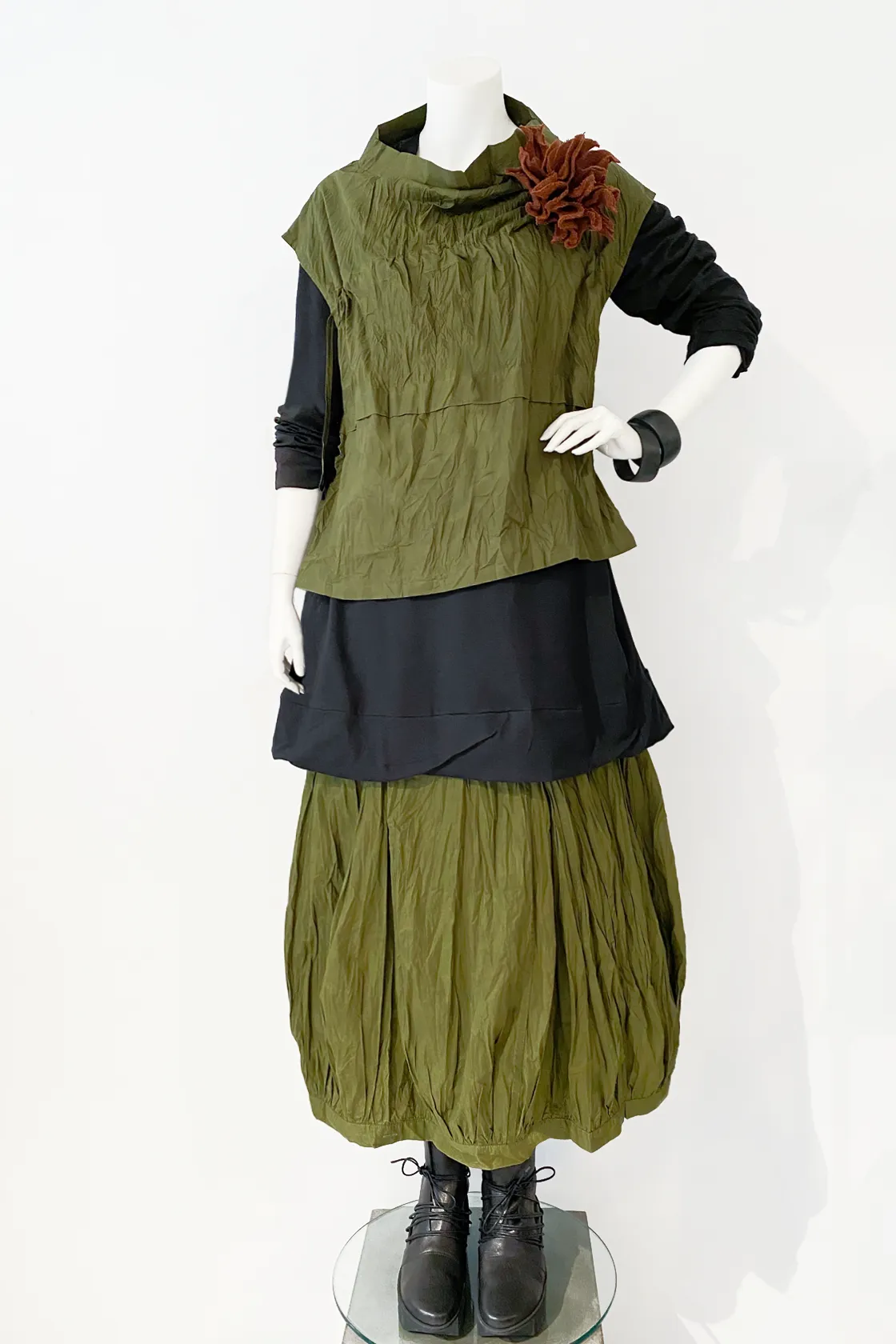 Pelican Top in Olive Bellini Carnaby