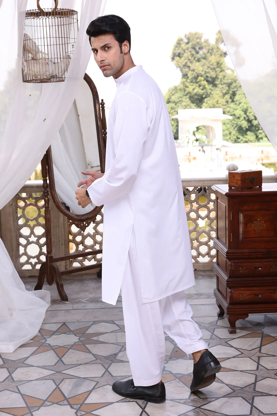 PM-1511 Suit White