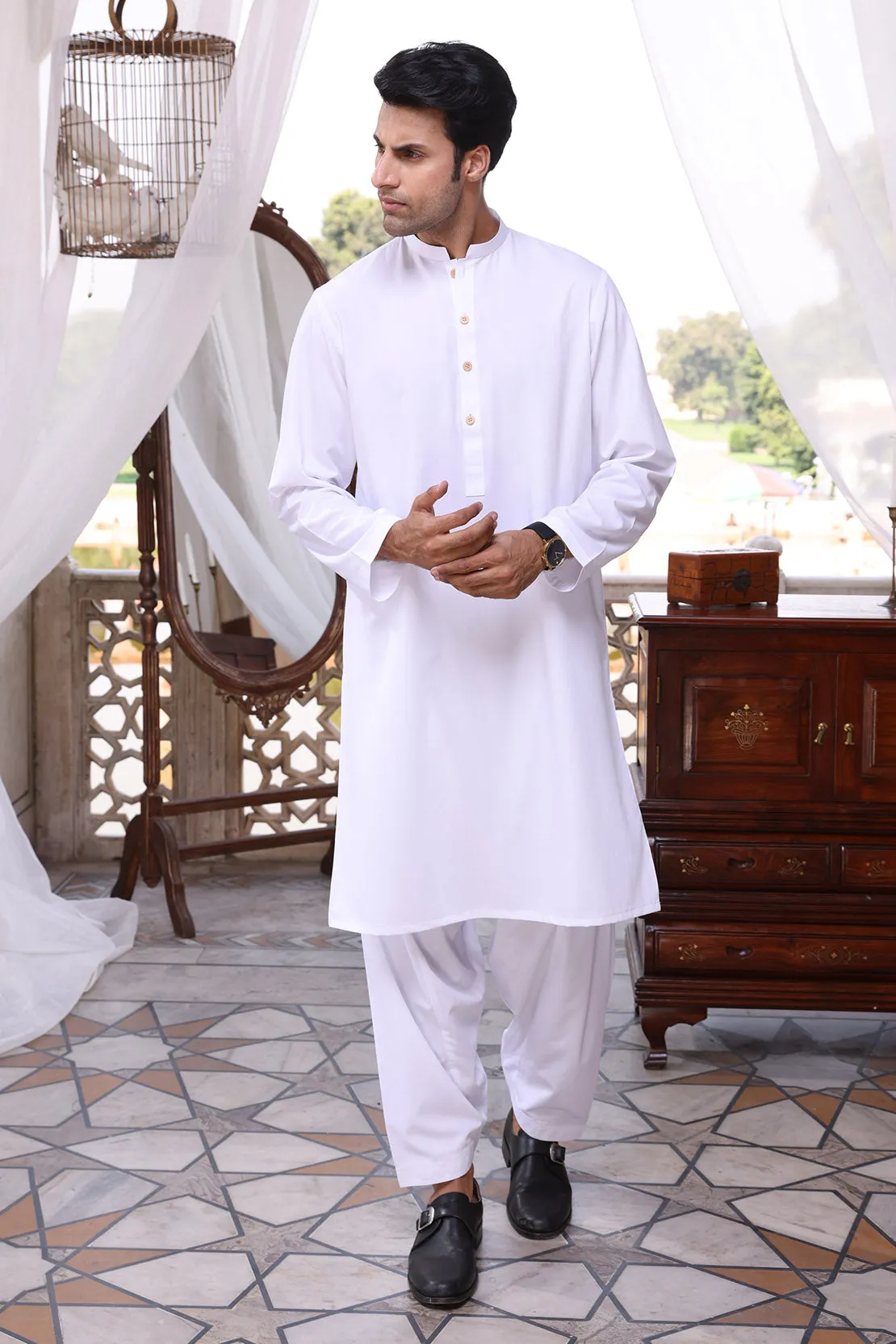 PM-1511 Suit White