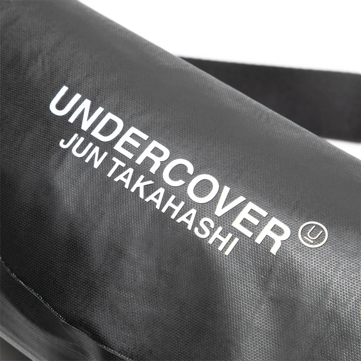 UCZ4P01 POUCH